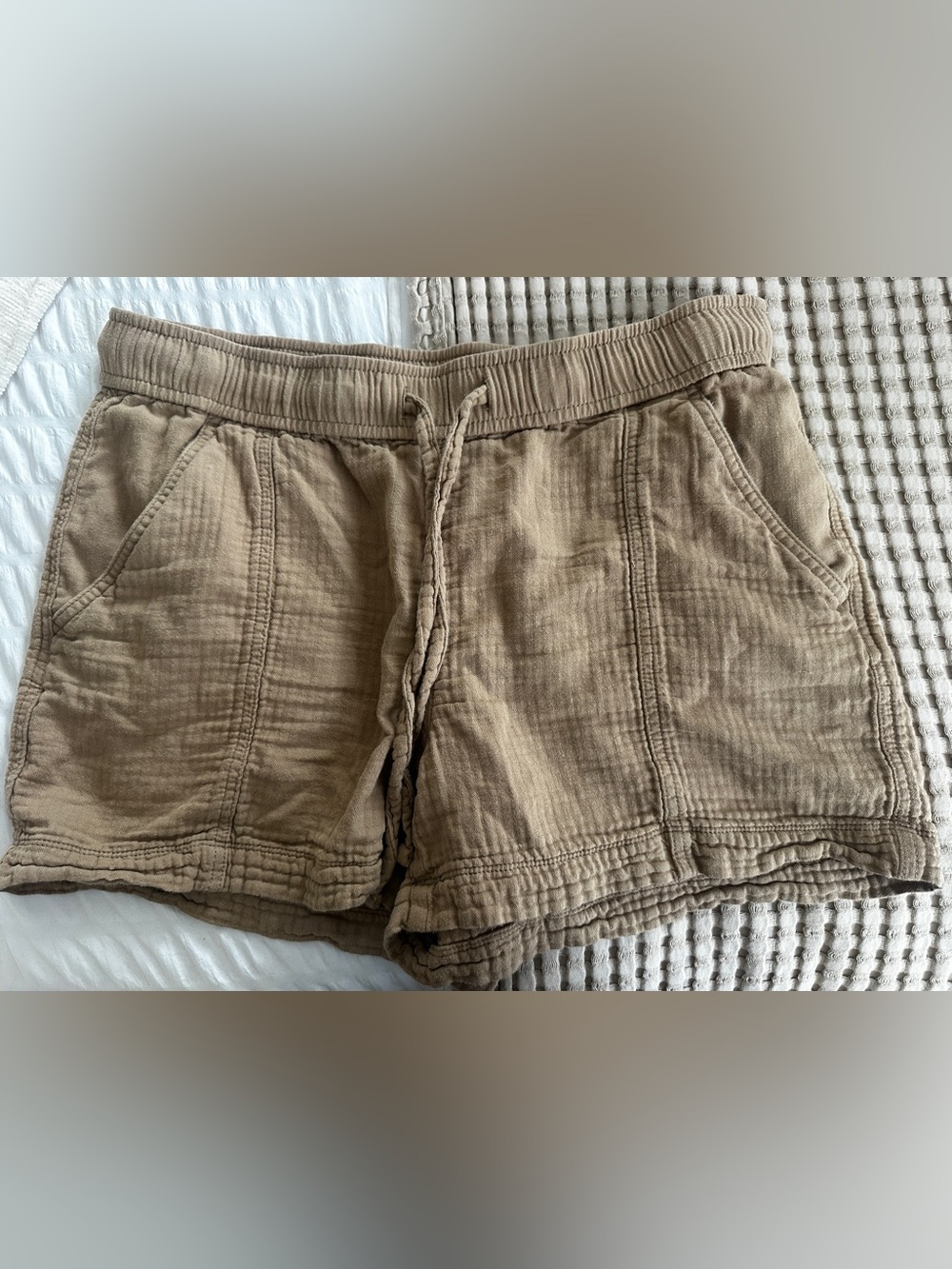LOFT Medium M Women’s Shorts 100% Cotton so soft! Great condition